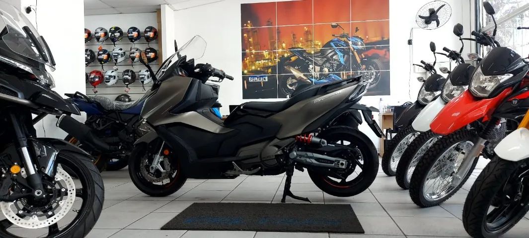 Kymco AK 550 Premium 0km 2024/2025 Marrom