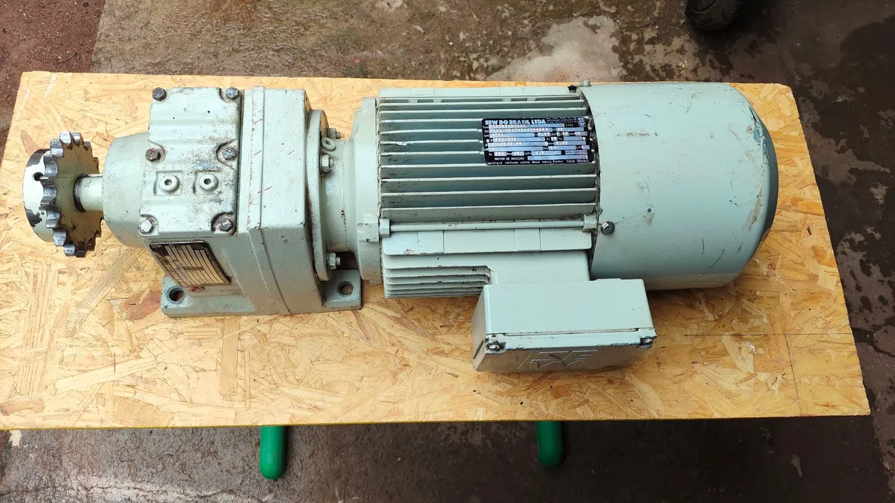 Motor e redutor SEW 4cv
