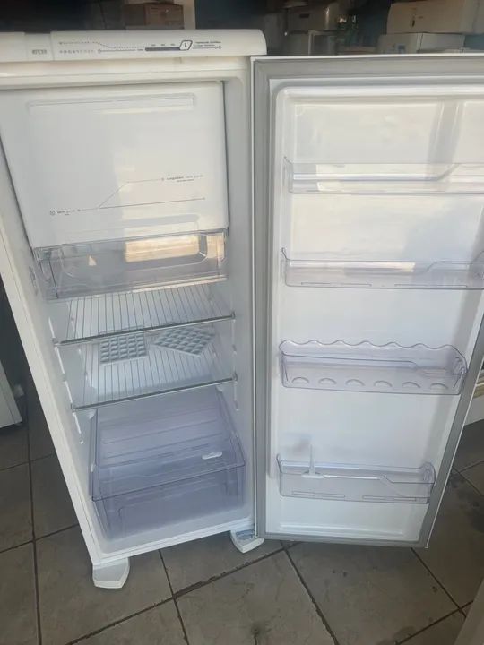 Refrigerador Electrolux  390 litros - Foto 3