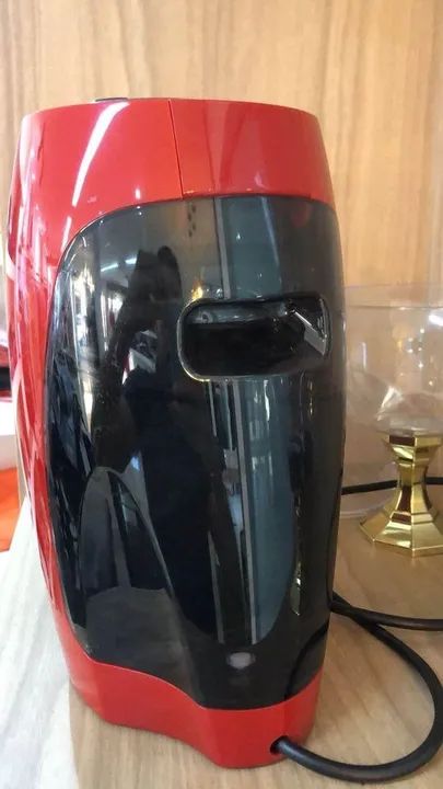 Lacrada Cafeteira Expresso Lov Multibebidas 15 Bar 1.250w 220v Vermelha - Três Corações - Foto 2