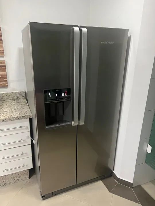 Refrigerador Brastemp Side by Side BRS62
