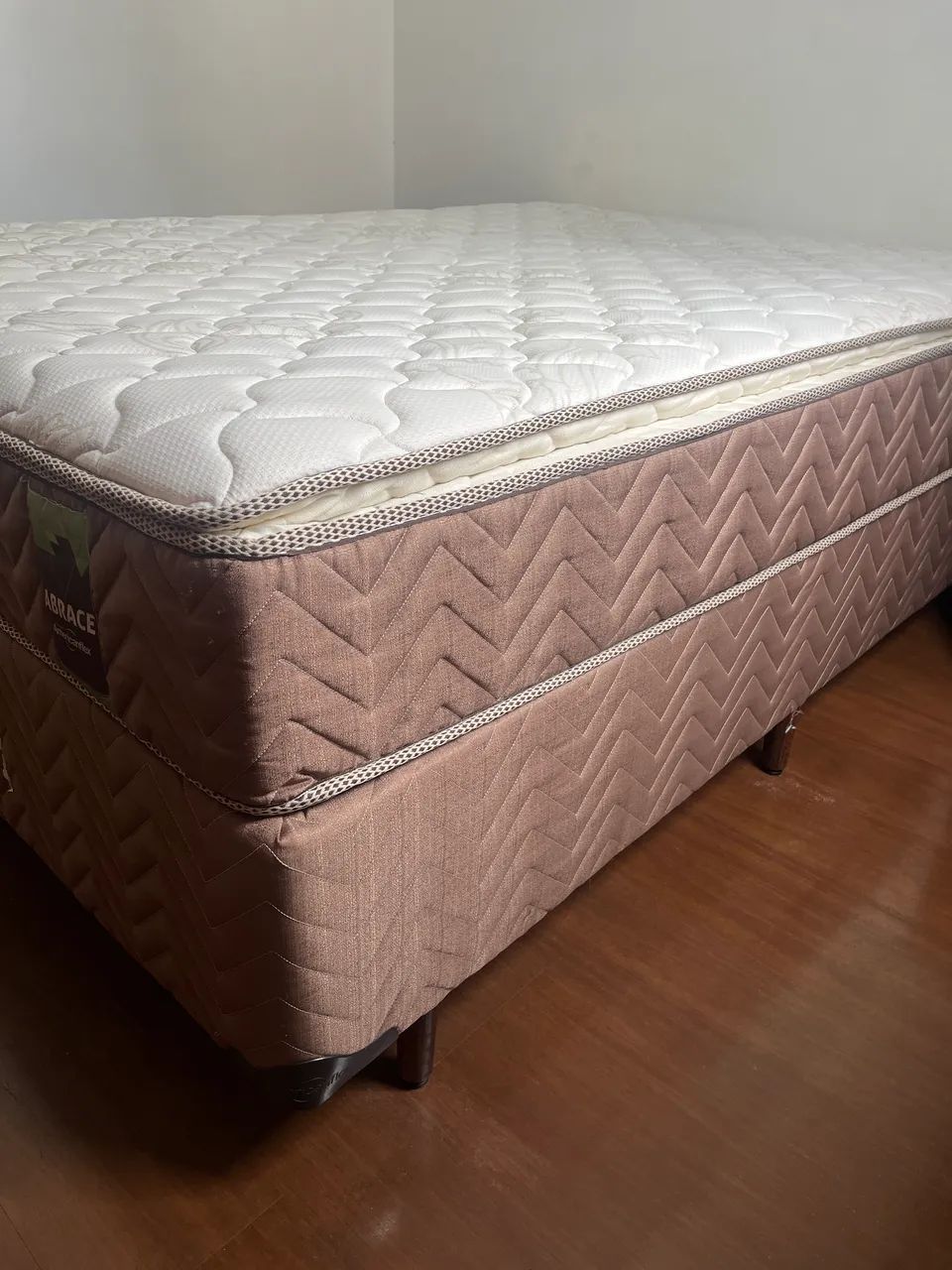 Cama Casal AMERICANFLEX com BOX (2 anos de uso e muito conservada) - Foto 3
