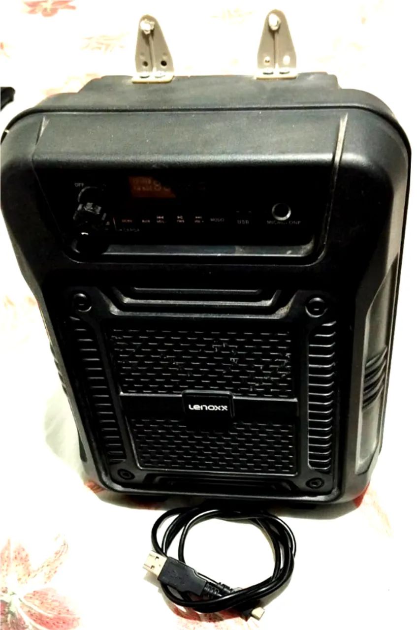 Caixa De Som Amplificada Potátil Ca60 80w Lenoxx Bivolt Preto FM USB - Foto 3