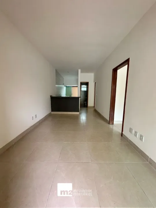 Casa no Jardim Balneário Meia Ponte com 3 quartos