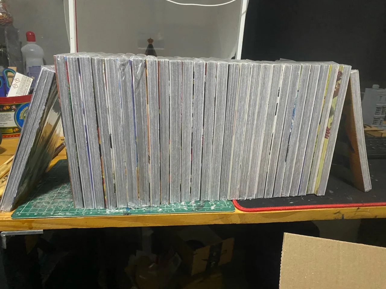 Mangá One Punch Volume 1 a 28 + Catalogo de Herois - Foto 2