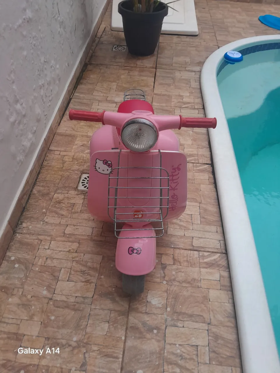 Mini Scooter Infantil Hello Kitty Rosa