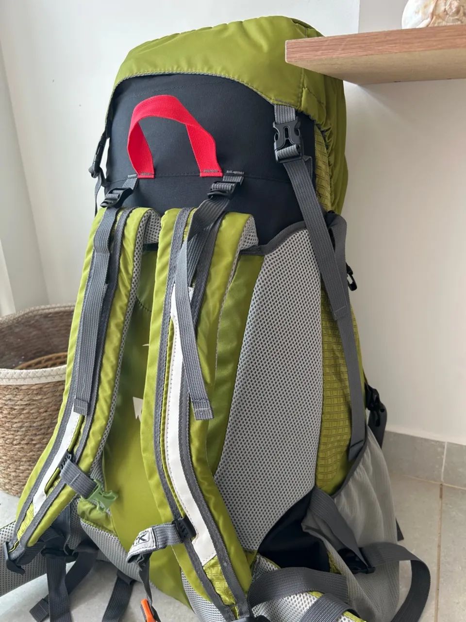 Vendo mochila Kompaz 70+15L promoção  - Foto 5