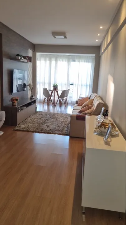 Apartamento de 3 quartos com suíte em Itapuã