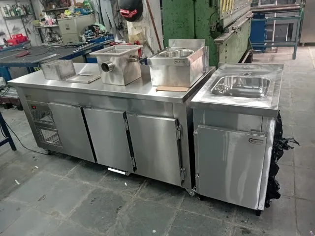 Refrigeração com Qualidade - Balcão Inox 430 Sob Medida