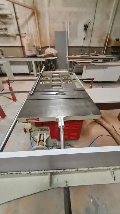 Esquadrejadeira Omil corte 45° e reto - Foto 5