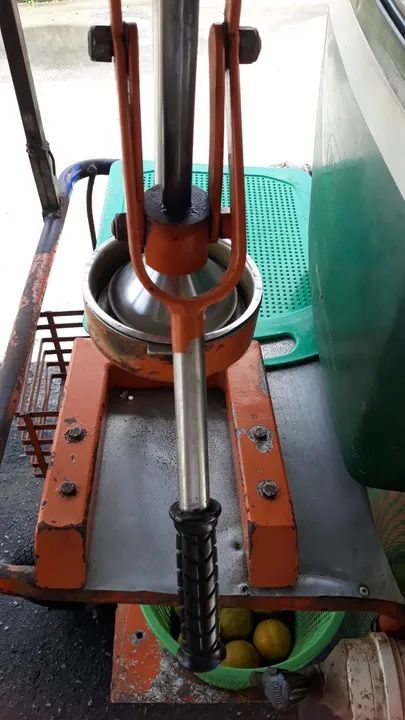 Carrinho de bebidas e lanches 