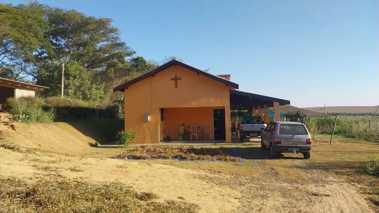 Sítio com 2 dormitórios à venda, 20500 m² por R$ 1.300.000,00 - Chácara Ipiranga - Elias F