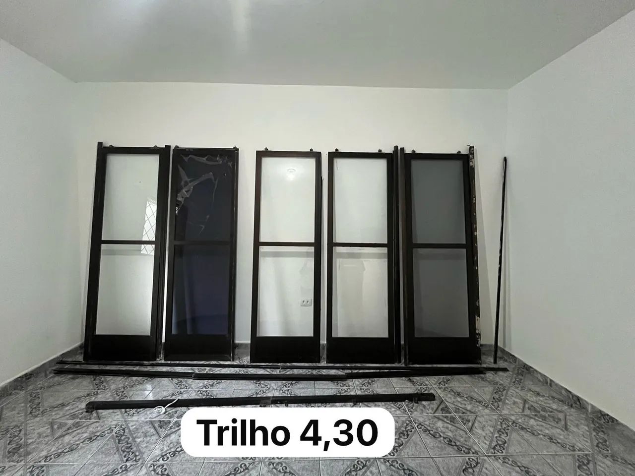 Porta de correr 4 metros alumínio 