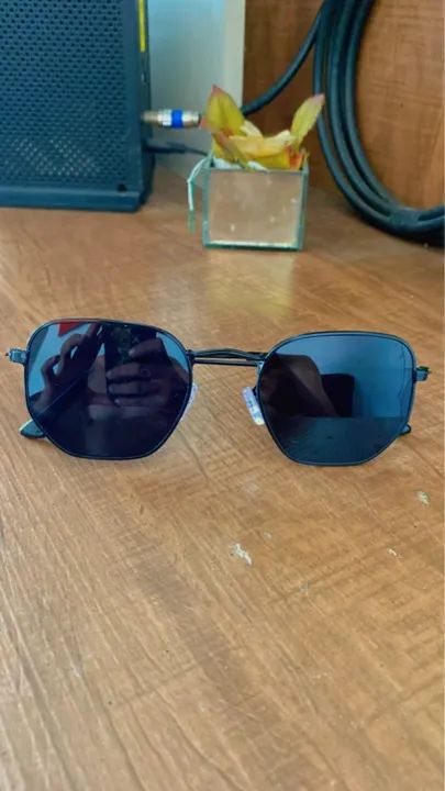 Óculos de Sol Hexagonal Preto. Lente com proteção UV400 ? Armação em acetato ? - Foto 4
