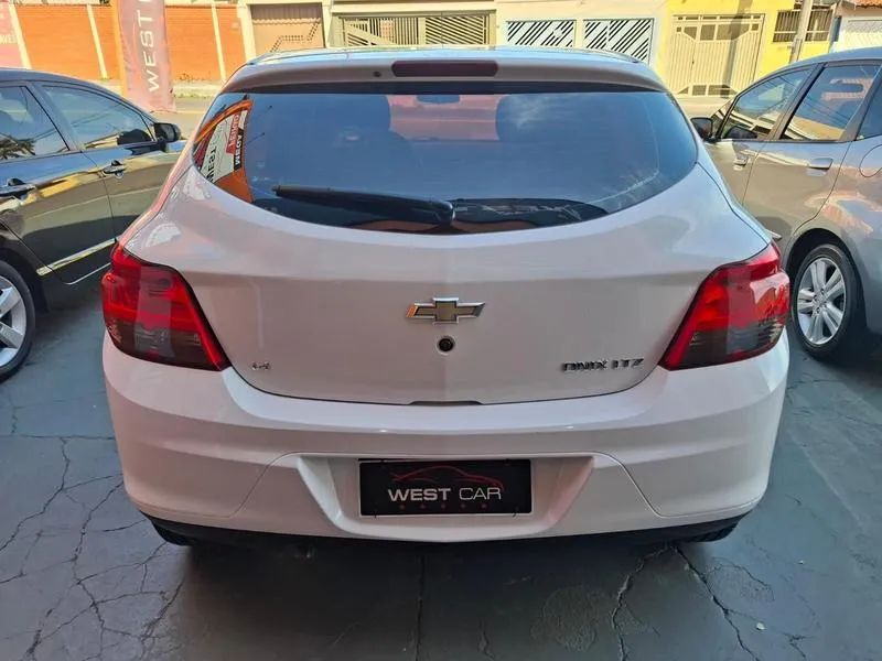 CHEVROLET ONIX 1.4MT LTZ 2015 - Foto 5