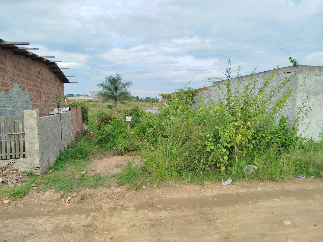 Terreno na principal do bairro nobre 2 