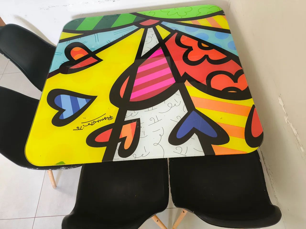 Vendo mesa vidro Romero britto + 4 cadeiras 