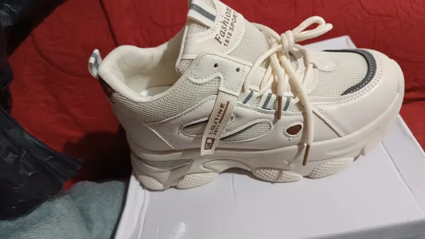 Tênis importado Fashion Sport. Novo, na caixa! Número 36.