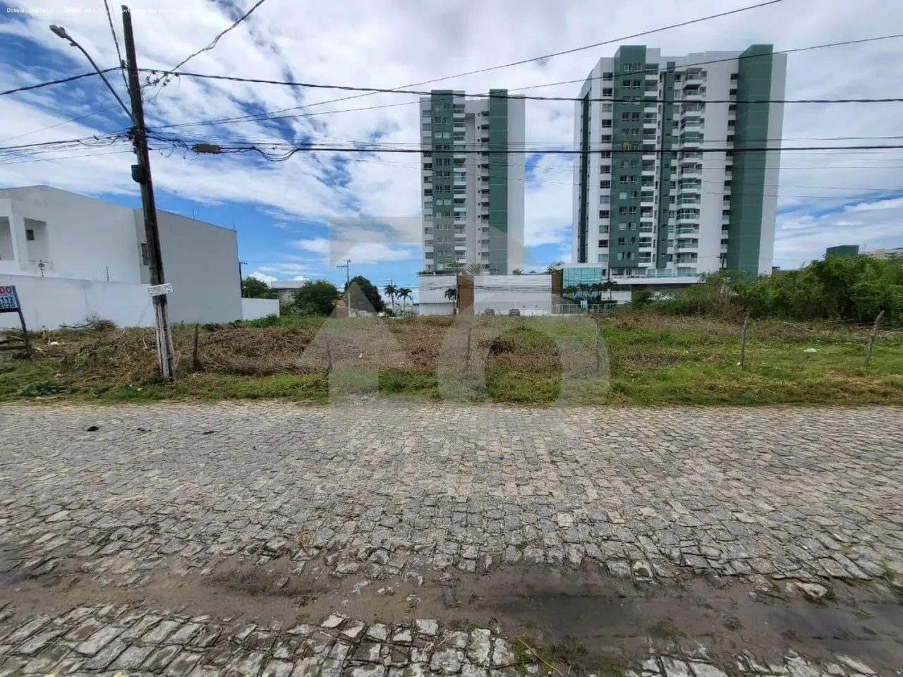 Lote / Terreno de Bairro Para Vender no bairro Atalaia em Aracaju