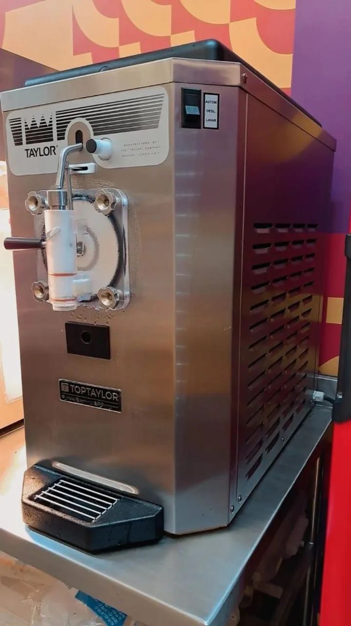 Vendo Máquina de Sorvete Soft Taylor 430 - Foto 2