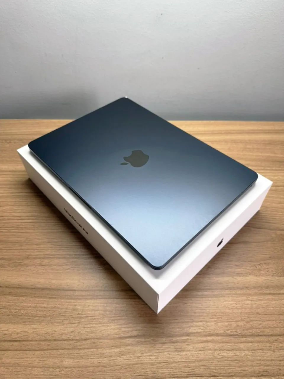 MacBook Air 13インチ M2 8GB 256GB 電池90％ MacBook Air 13インチ Apple M2チップ搭載モデル [2022年モデル /SSD