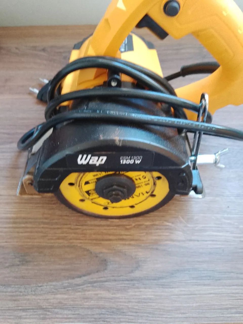 Mini bicicleta ergométrica vertical e uma máquina corta mármore  - Foto 6