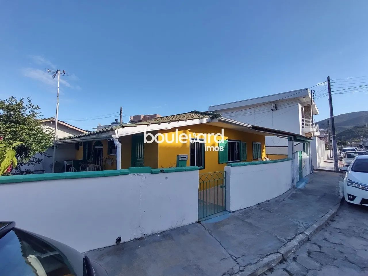 Casa com 4 Dormitórios | Fazenda da Armação | Governador Celso Ramos
