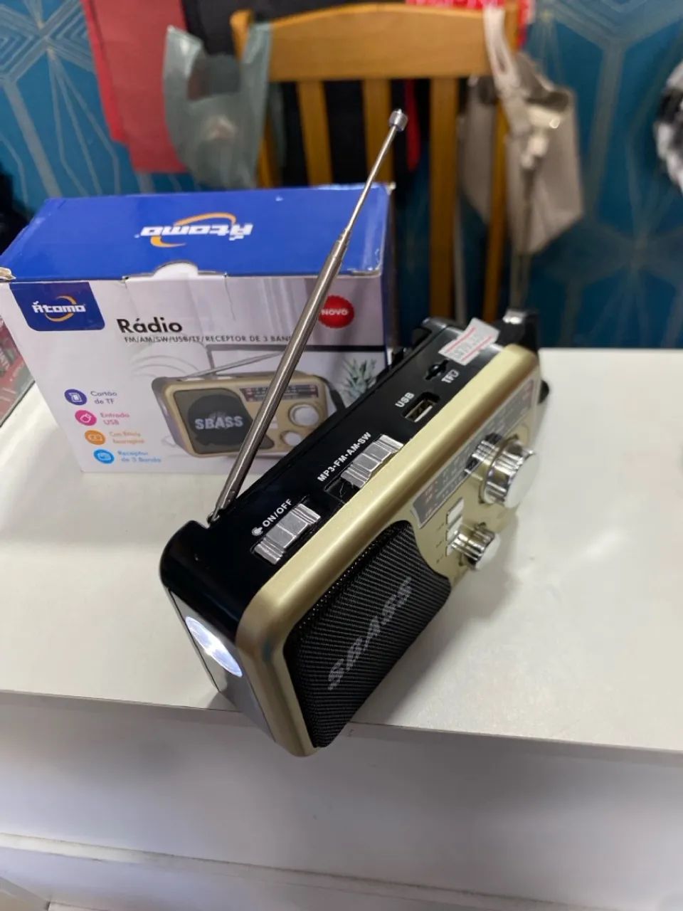 rádio FM/am com lanterna , rádio Bluetooth e pendrive  - Foto 2