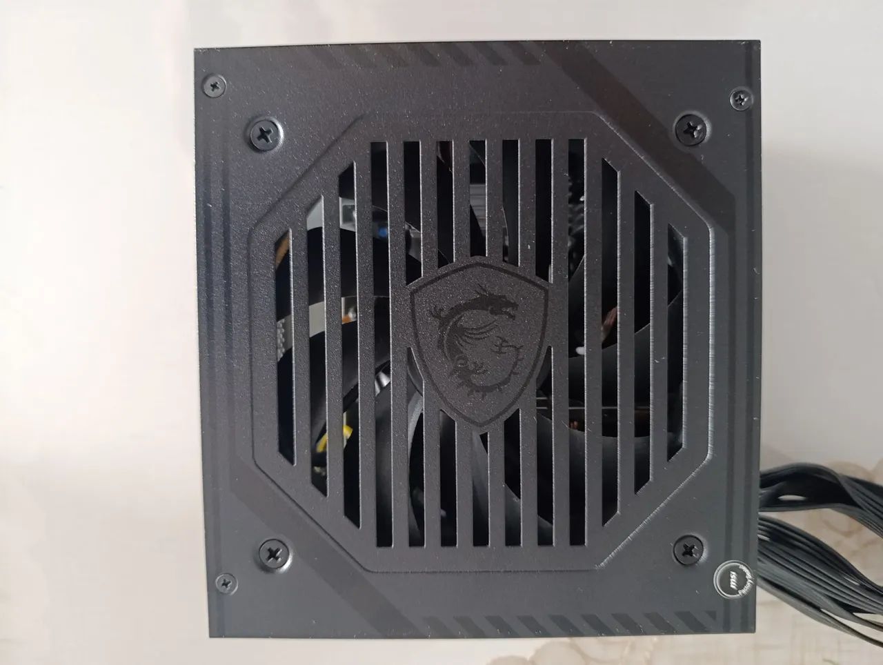 Fonte MSI 600W com selo 80 plus white