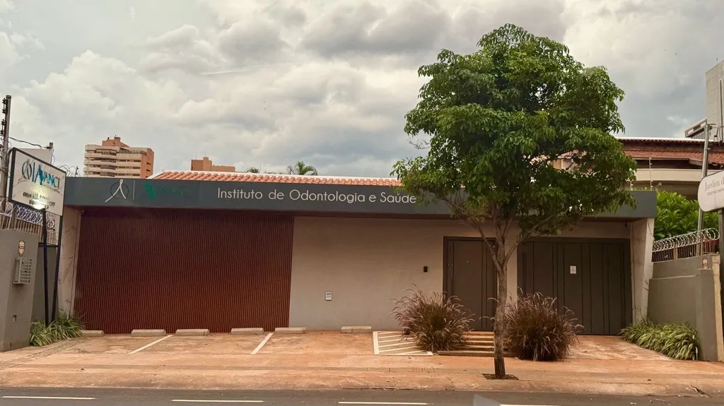 Sala comercial ideal para profissionais da área da saúde- próximo à charmosa Rua Euclides 