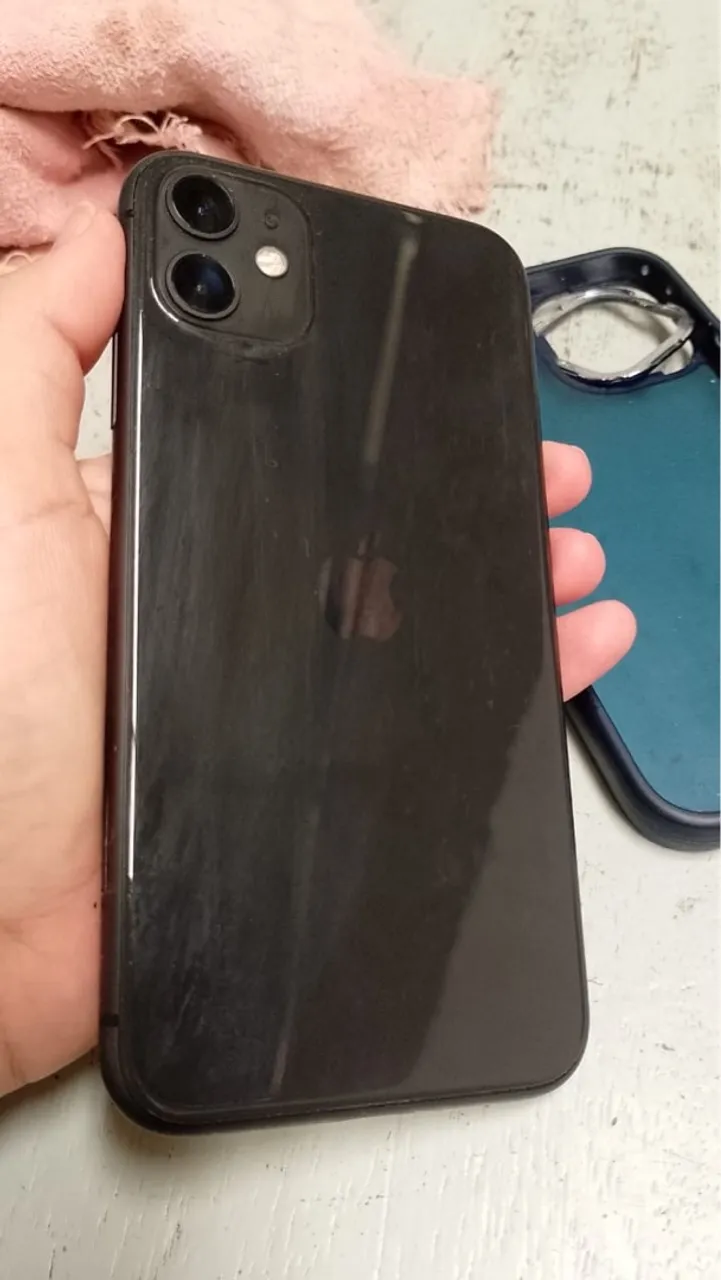iPhone 11
