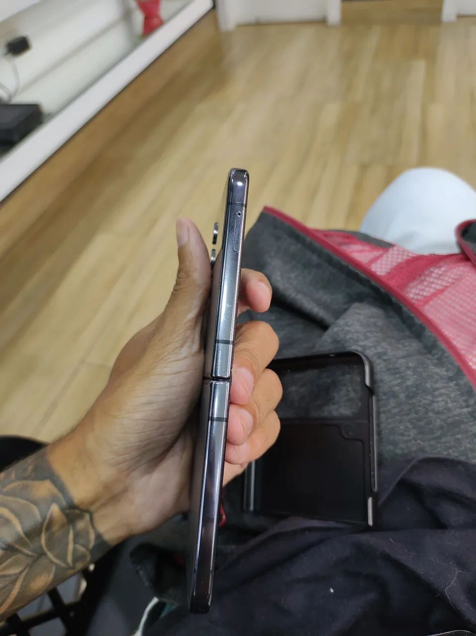 Samsung Galaxy Z Flip 4 - Foto 4