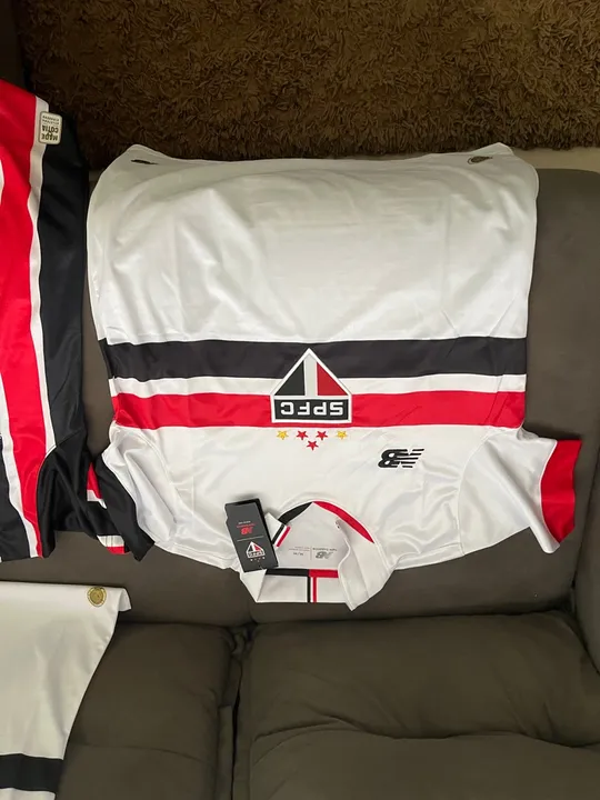 Camisas do São Paulo fc ( 250 as 3 juntas)