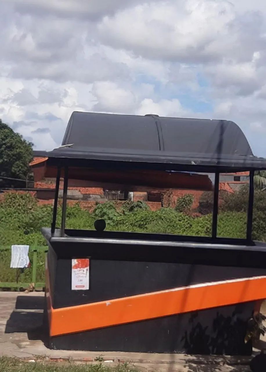 Trailer fixo+ churrasqueira+ tenda azul 