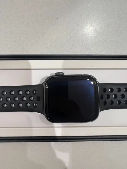 Apple Watch SE 44mm Nike (GPS + Cellular) - Foto 5