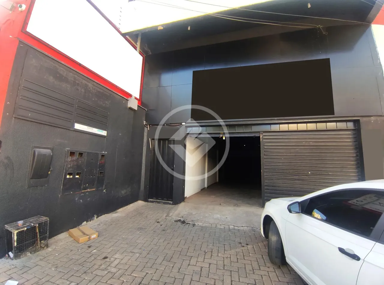 Salão Comercial com Mezanino de 372 m² na Av. Tenente Coronel Duarte - Aluguel = R$ 9.000,