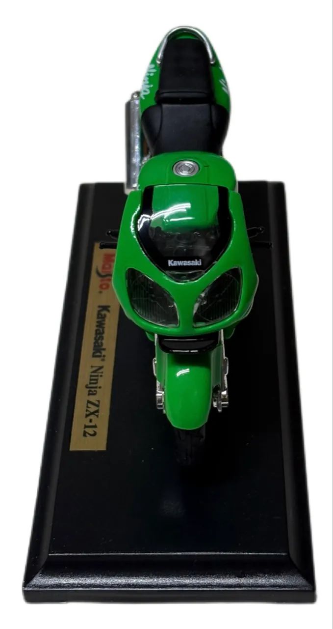 Miniatura Moto Kawasaki Ninja ZX-12 - Maisto 1:18 - Hobbies e