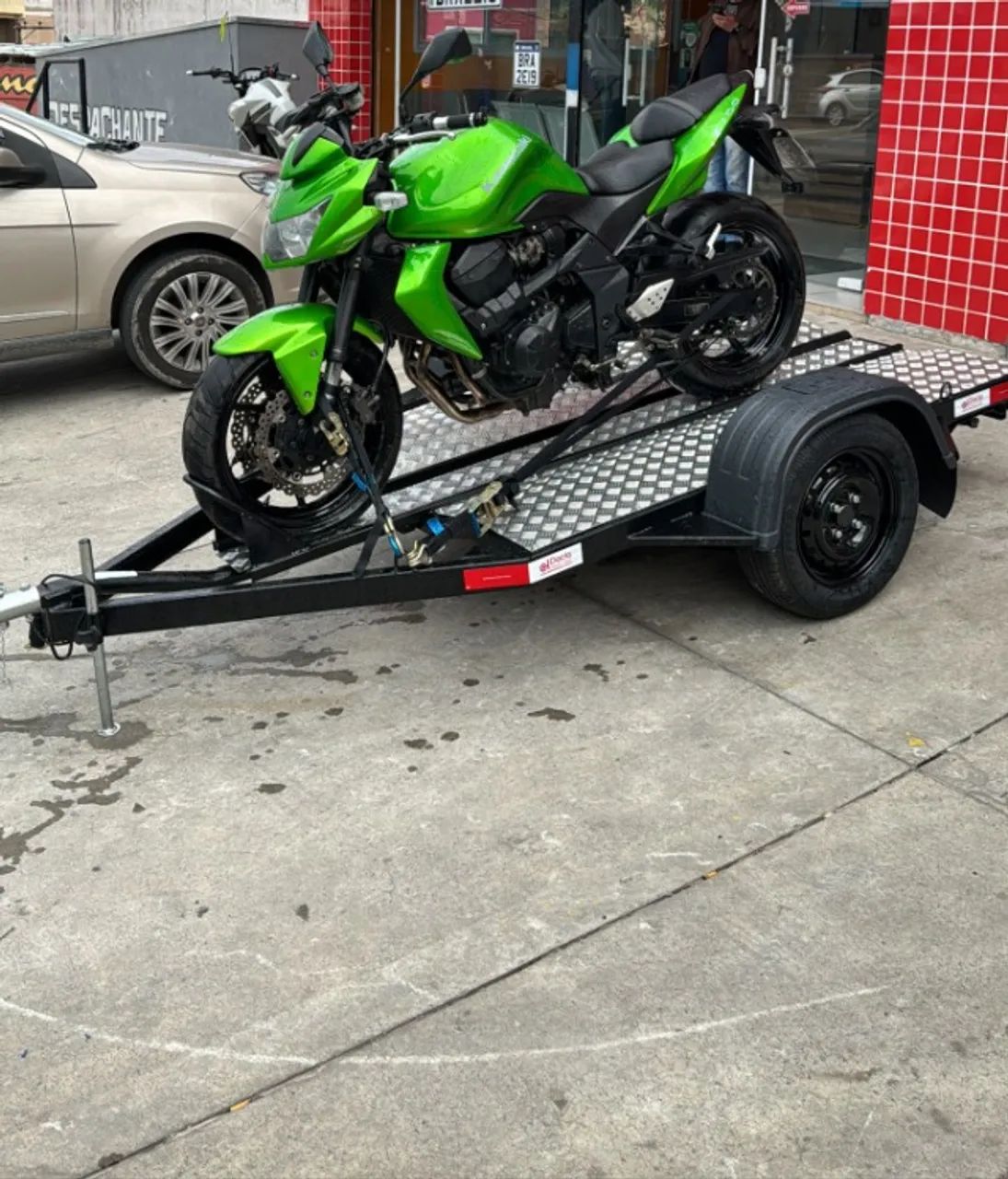 Plataforma de 1 moto rebaixada