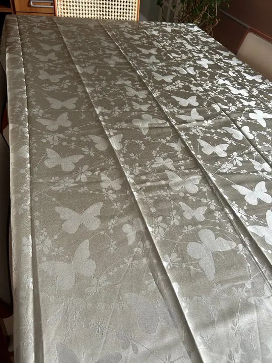 Toalha de Mesa com Estampa de Borboletas verde - Foto 3