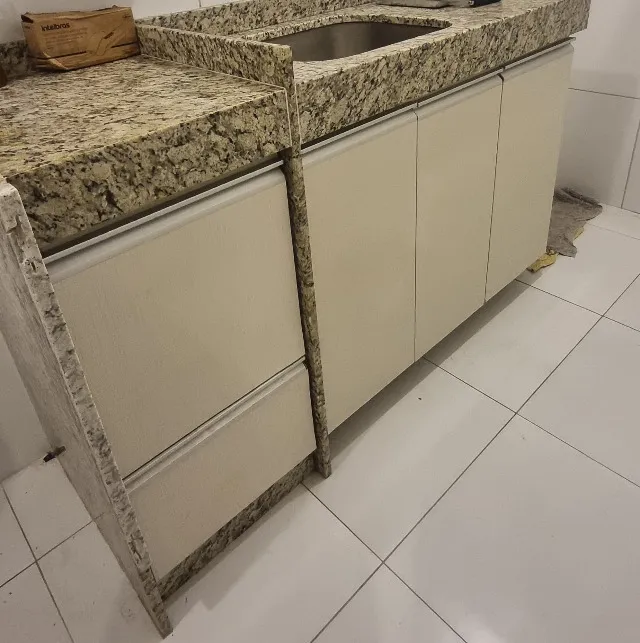 Móvel inferior para cozinha ou área de serviço planejado em MDF