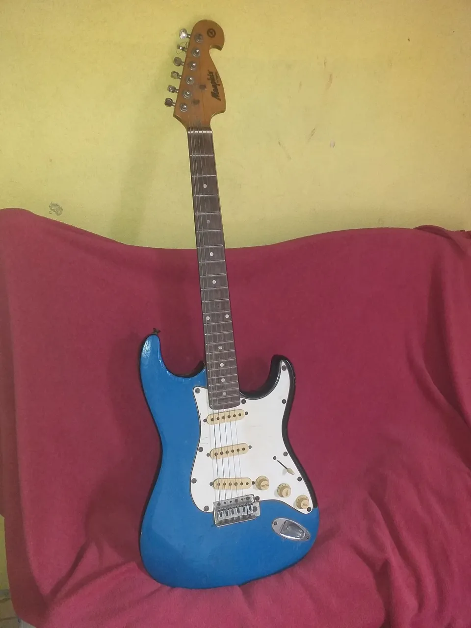 Vende se quitarra