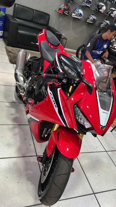 CBR1000rr FIREBLADE  - Foto 5