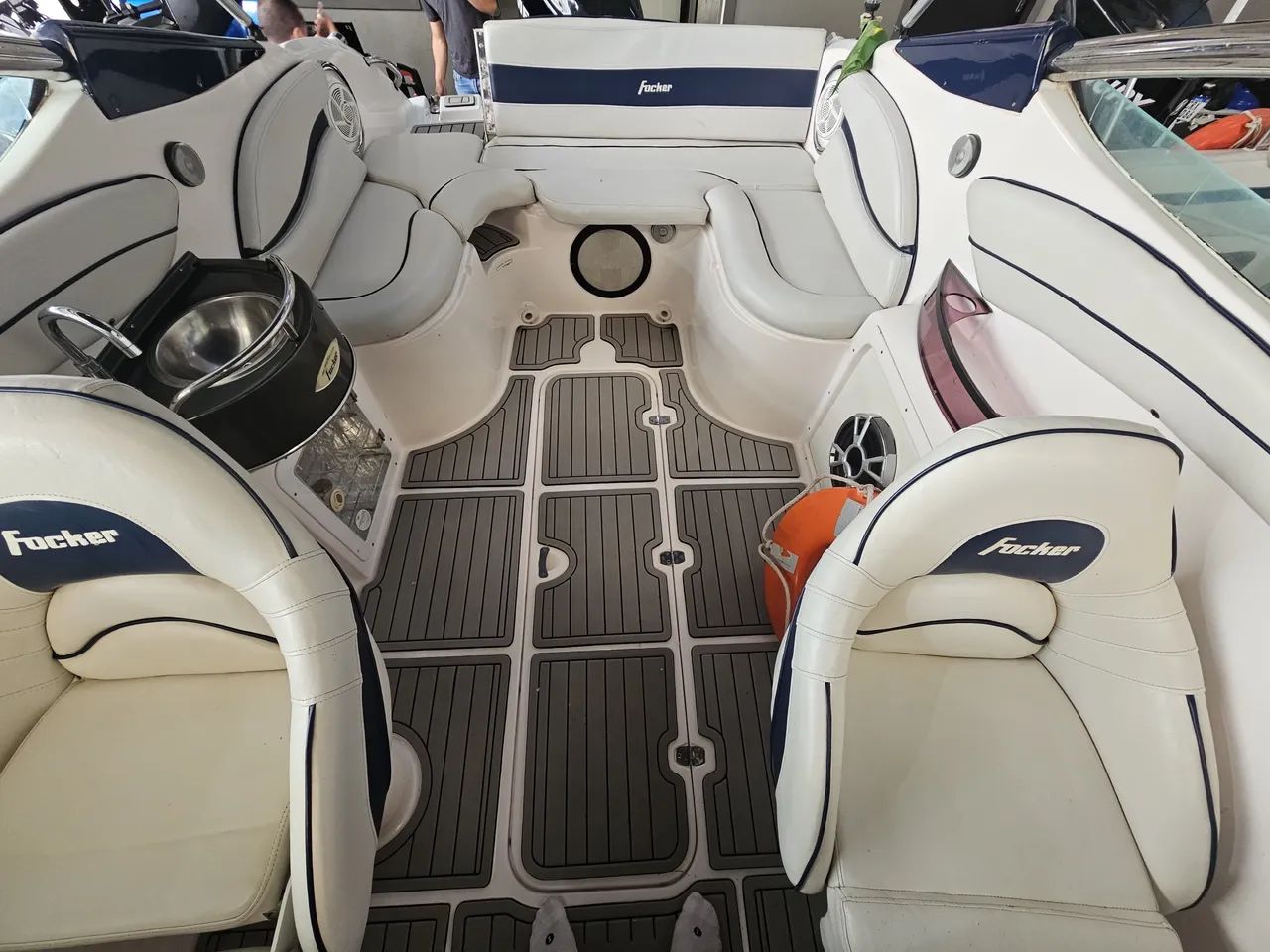 LANCHA FIBRAFORT FOCKER 215 ANO 2010 - Foto 2