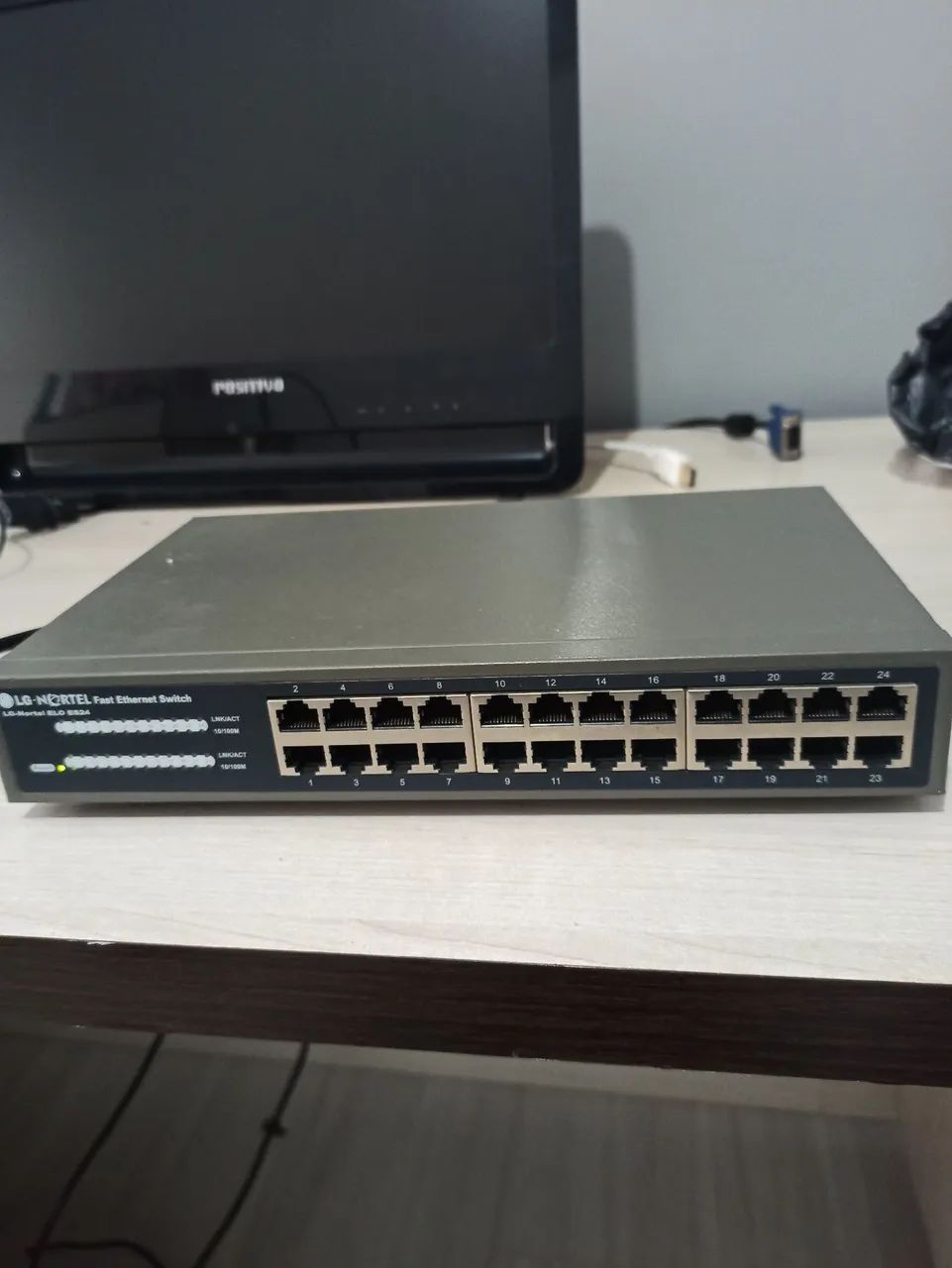 Hub Switch LG nortel 24 portas - Foto 4