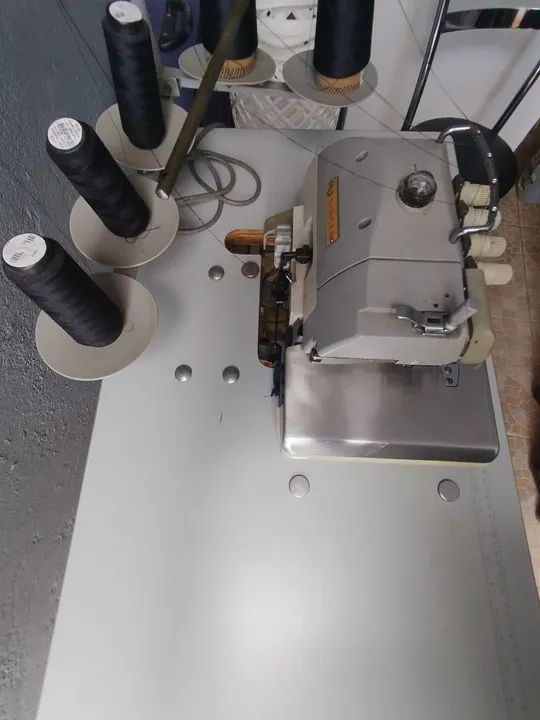 Overloque (interlock) Singer 5 fios  - Foto 3