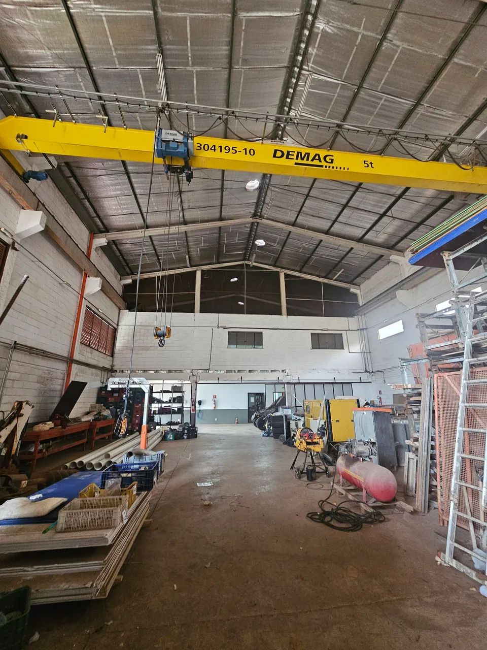 Galpão Logístico, Comercial, Institucional, Industrial 1650 m² com 2 portões de acesso par - Foto 5