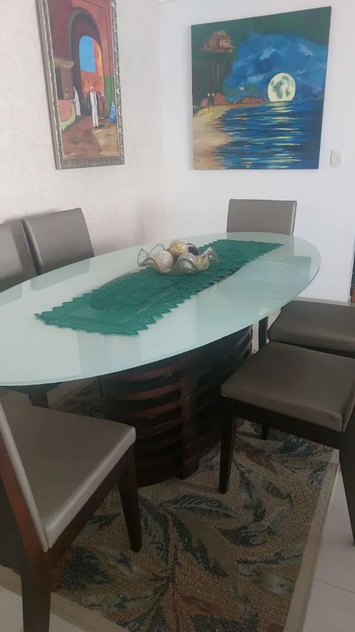 Mesa de Jantar Oval de Vidro 
