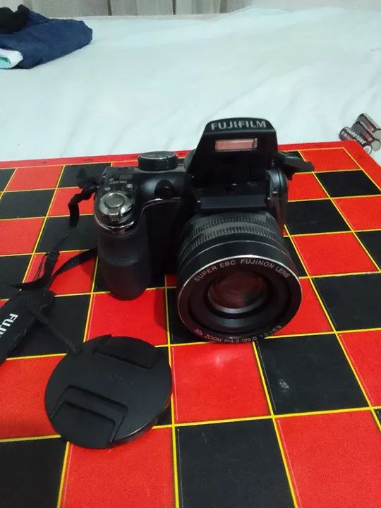 Câmera Digital FujiFilm FinePixS4500 - Foto 2