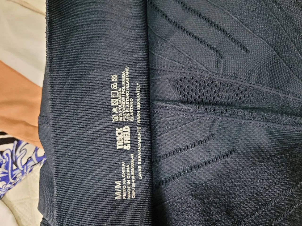 Legging Azul Marinho com Detalhes track& field. - Foto 5