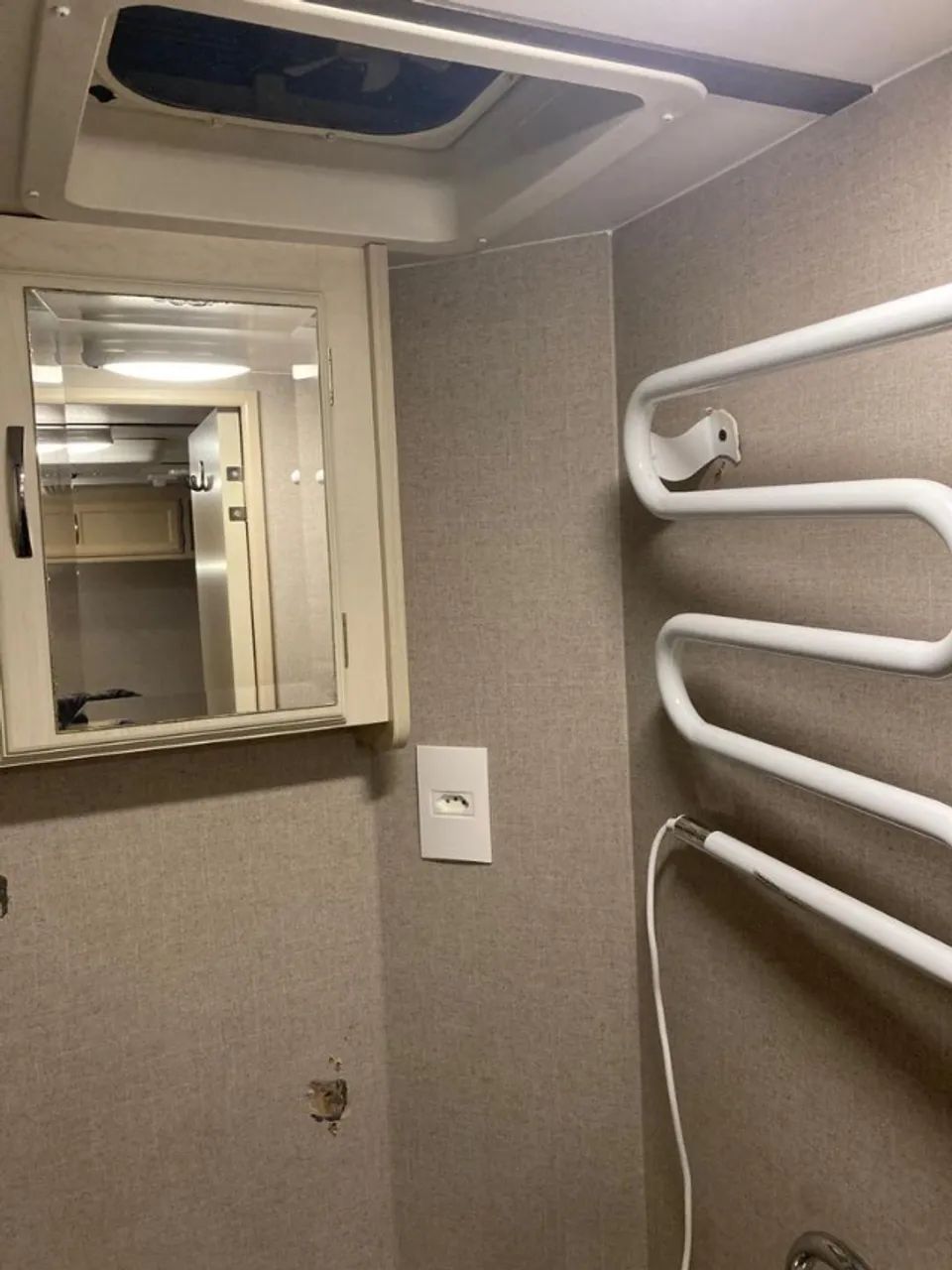 Trailer Winnebago 1700bh - 06 pessoas - Foto 12